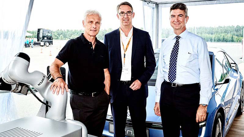Kuka и VW разширяват сътрудничеството си Kuka и VW разширяват сътрудничеството си