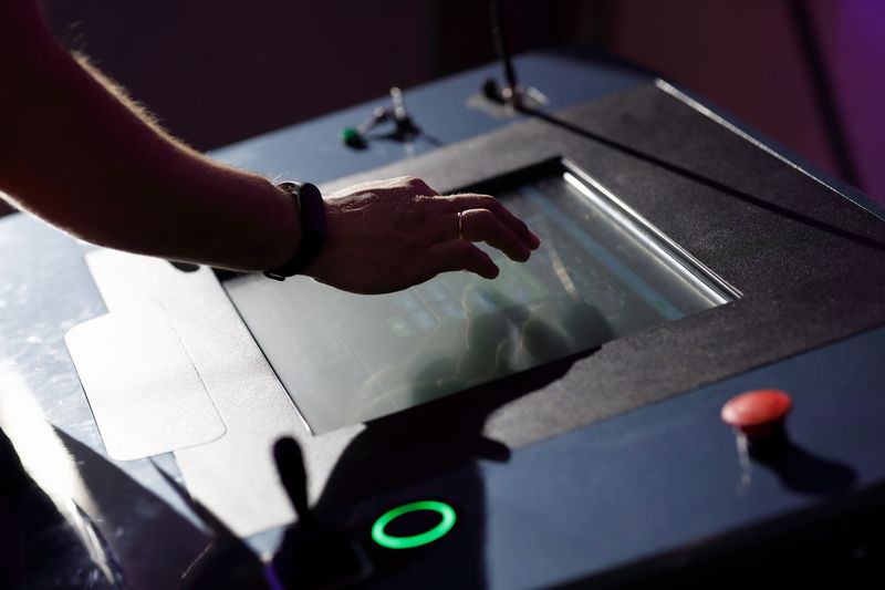 Световният пазар на HMI решения ще достигне 9 млрд. долара до 2027 г. Световният пазар на HMI решения ще достигне 9 млрд. долара до 2027 г.