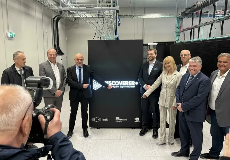 Българският петаскейл компютър Discoverer успешно бе надграден със системи за изкуствен интелект Българският петаскейл компютър Discoverer успешно бе надграден със системи за изкуствен интелект