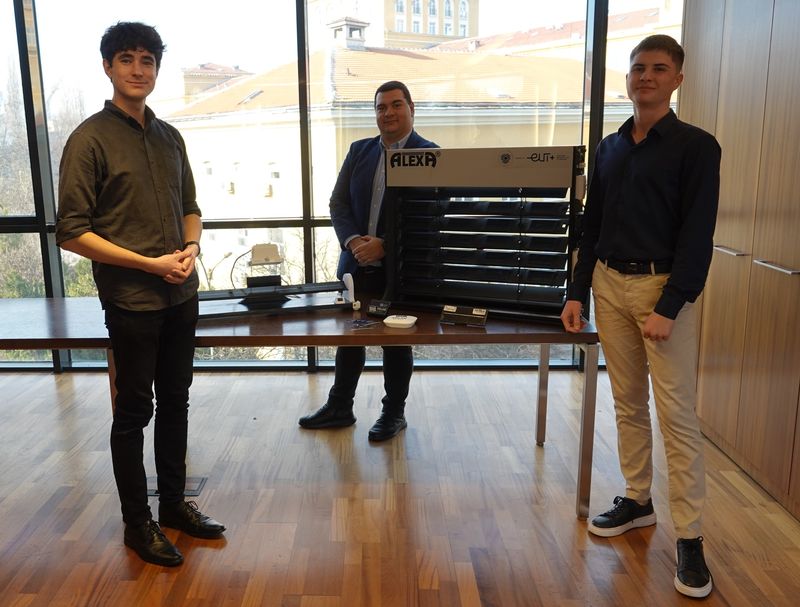 SolarBlinds е единият от двата иновативни проекта, които спечелиха конкурса "Предприемач в науката" 2025 SolarBlinds е единият от двата иновативни проекта, които спечелиха конкурса "Предприемач в науката" 2025